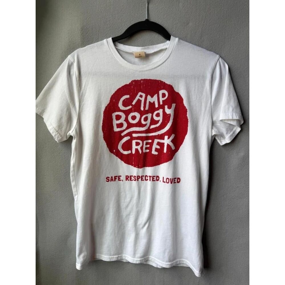 Hollister Camp Boggy Creek Graphic Tee Men’s Medium White Red Logo Casual Shirt